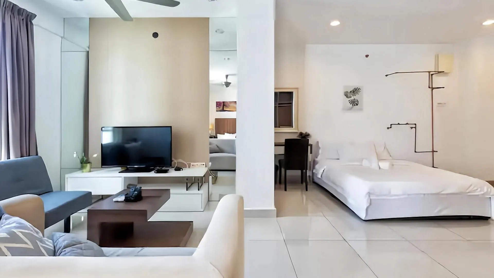 Mansion One George Town Διαμέρισμα 0*,