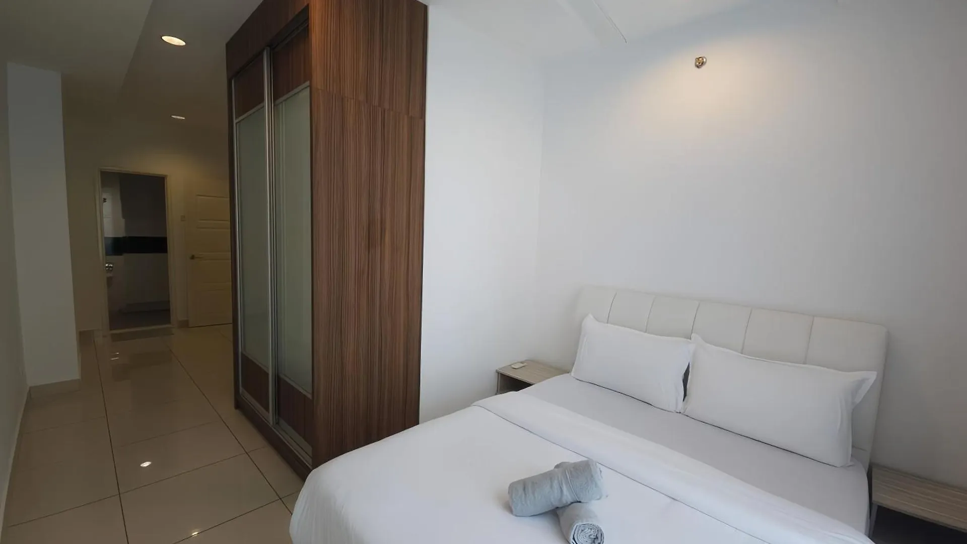 Mansion One George Town Διαμέρισμα